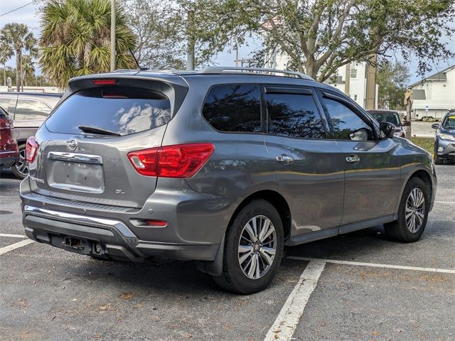 2017 Nissan Pathfinder SL