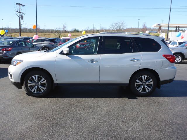 2017 Nissan Pathfinder SL