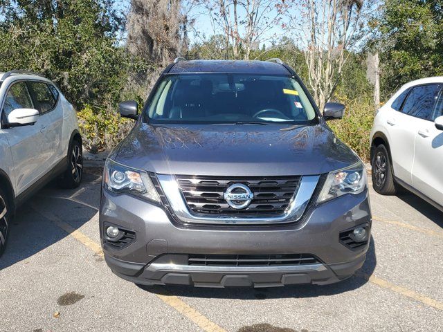 2017 Nissan Pathfinder SL