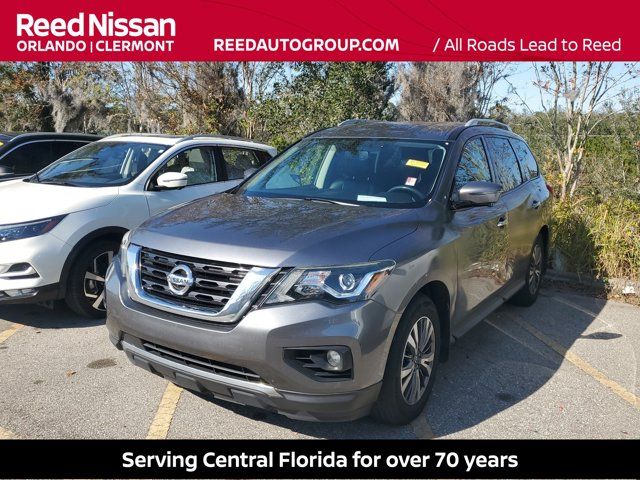 2017 Nissan Pathfinder SL