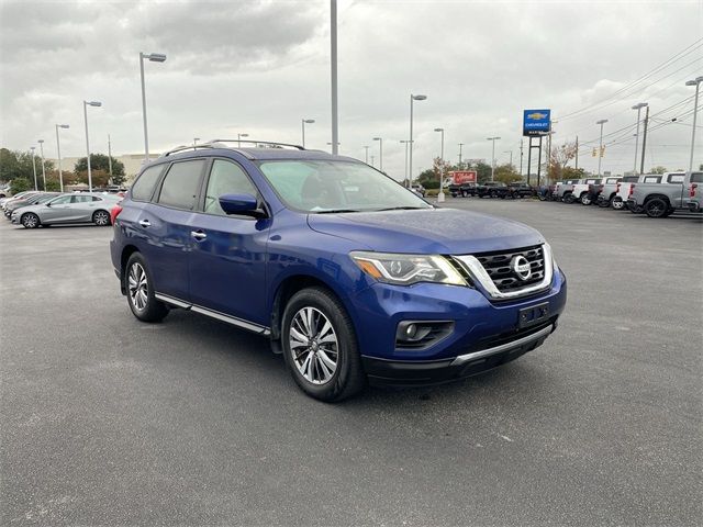 2017 Nissan Pathfinder SL