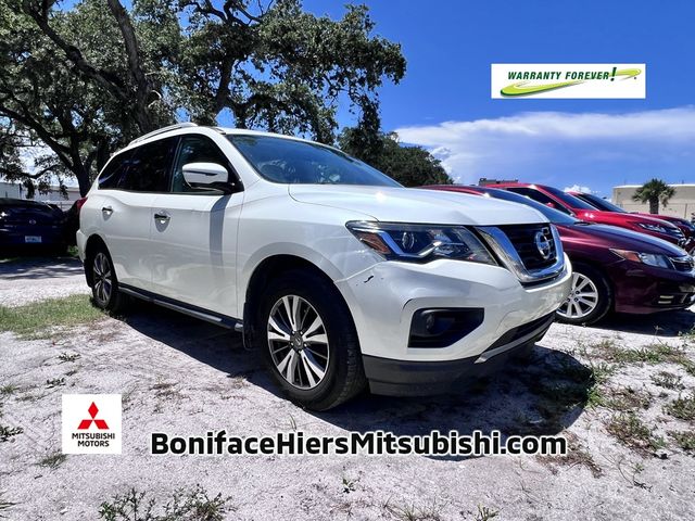 2017 Nissan Pathfinder SL