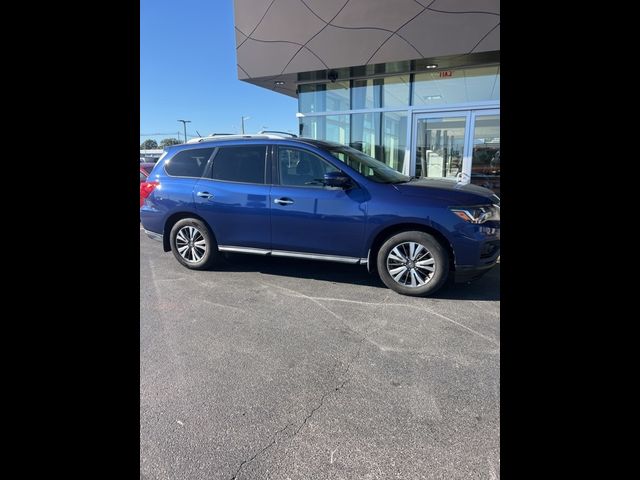 2017 Nissan Pathfinder SL