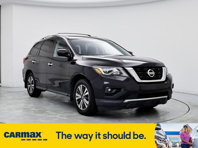 2017 Nissan Pathfinder SL