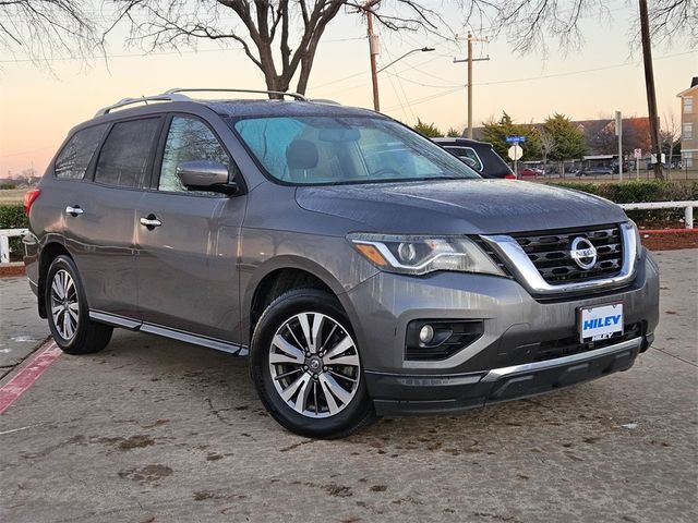 2017 Nissan Pathfinder SL