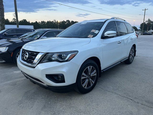 2017 Nissan Pathfinder SL