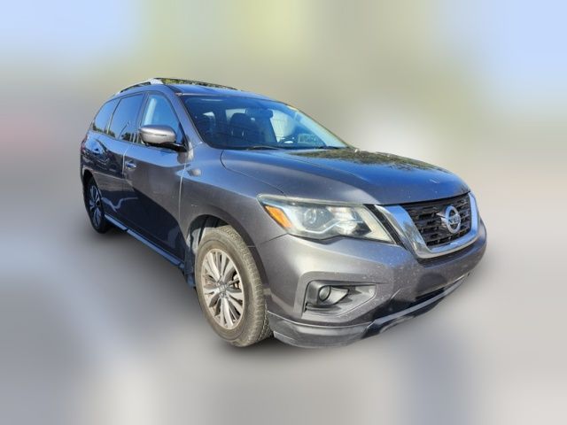 2017 Nissan Pathfinder SL