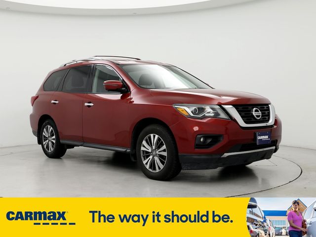 2017 Nissan Pathfinder SL