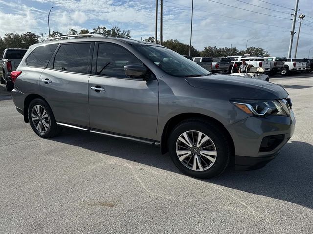 2017 Nissan Pathfinder SL