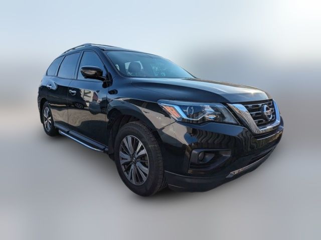 2017 Nissan Pathfinder SL