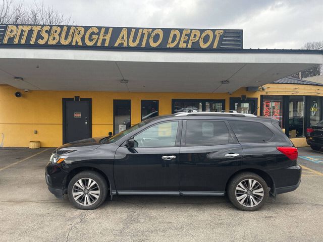 2017 Nissan Pathfinder SL