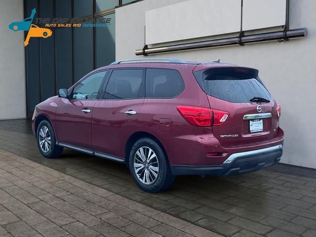 2017 Nissan Pathfinder SL