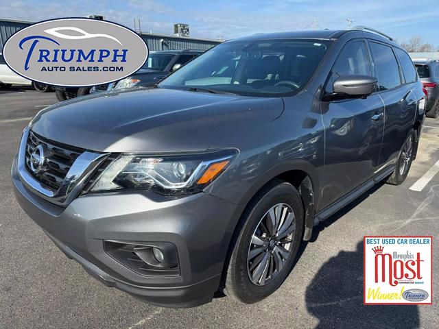 2017 Nissan Pathfinder SL