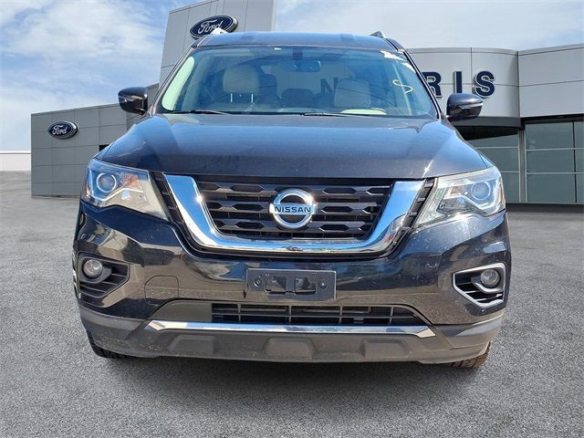 2017 Nissan Pathfinder SV