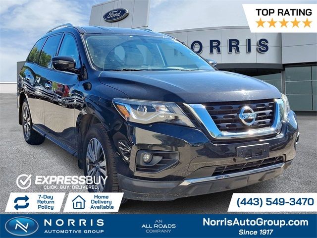 2017 Nissan Pathfinder SV