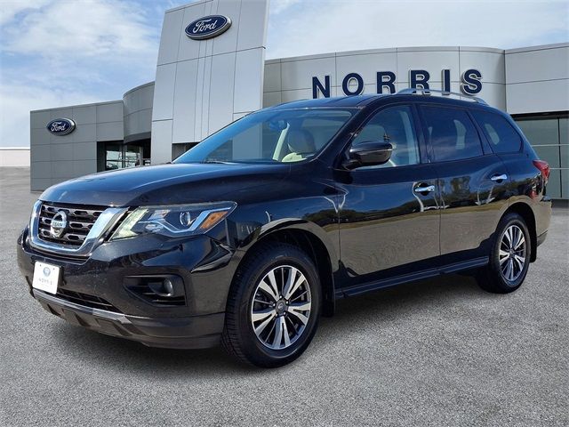 2017 Nissan Pathfinder SV