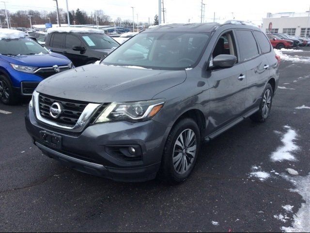 2017 Nissan Pathfinder SV