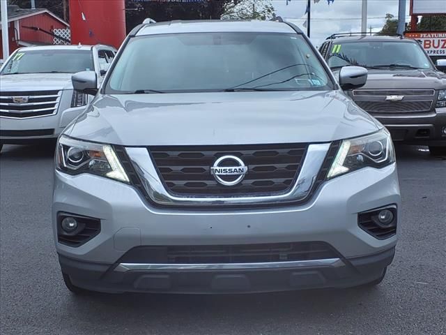 2017 Nissan Pathfinder SV