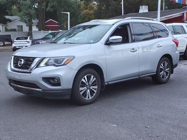 2017 Nissan Pathfinder SV