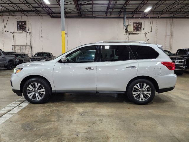 2017 Nissan Pathfinder SV