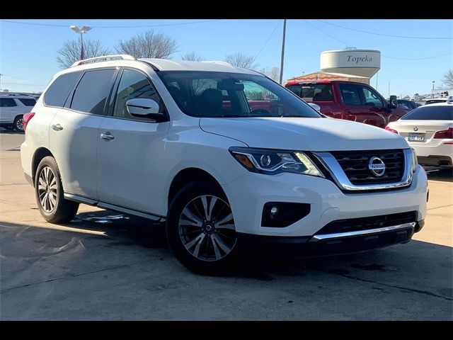 2017 Nissan Pathfinder SV