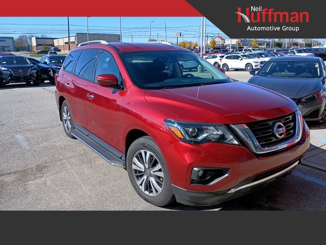 2017 Nissan Pathfinder SV