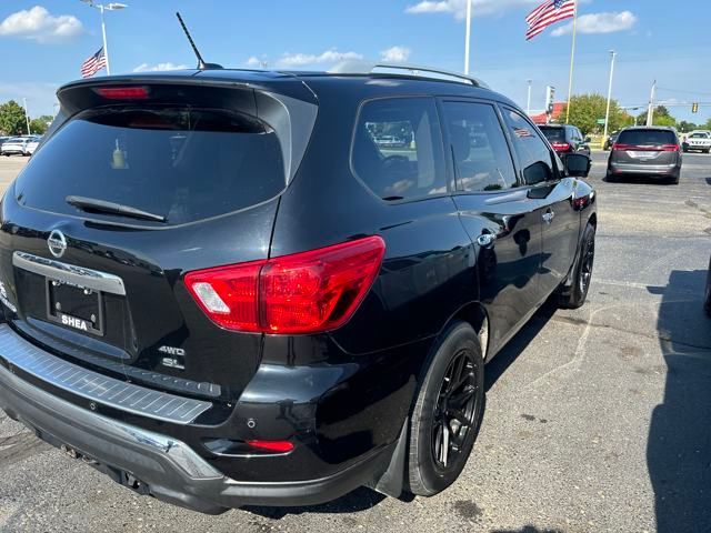2017 Nissan Pathfinder SV