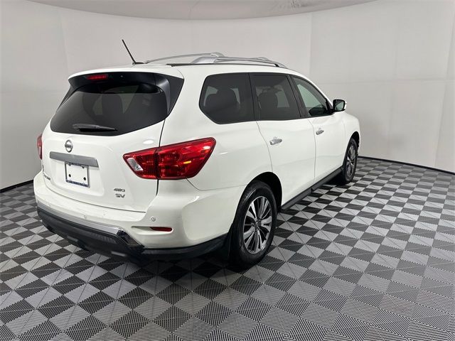 2017 Nissan Pathfinder SV