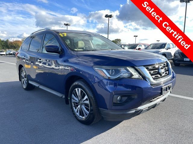 2017 Nissan Pathfinder SV