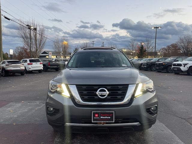 2017 Nissan Pathfinder SV