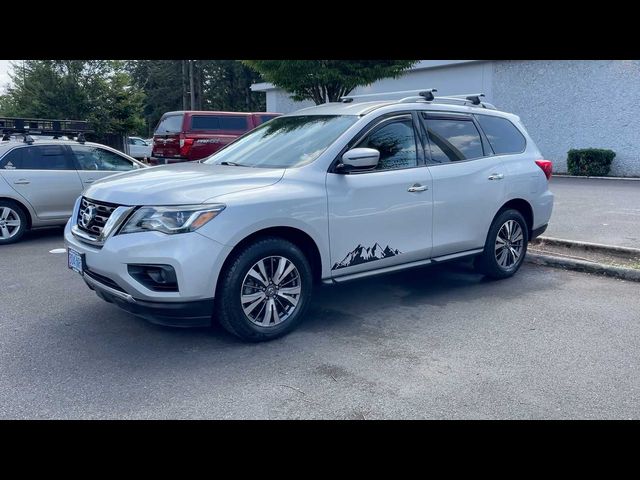 2017 Nissan Pathfinder SV