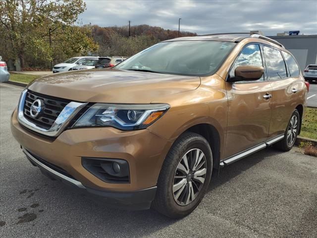 2017 Nissan Pathfinder SV