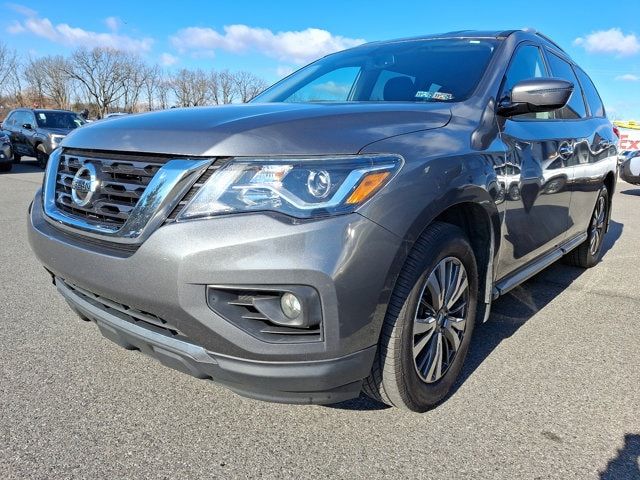 2017 Nissan Pathfinder SV