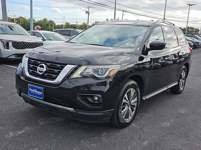 2017 Nissan Pathfinder SV