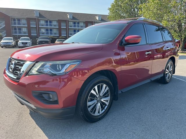 2017 Nissan Pathfinder SV