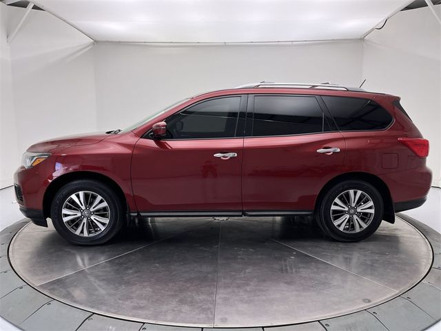 2017 Nissan Pathfinder SV