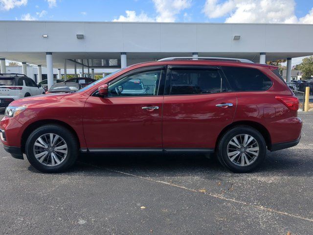 2017 Nissan Pathfinder SV