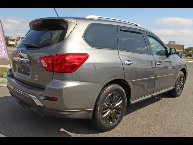 2017 Nissan Pathfinder SV