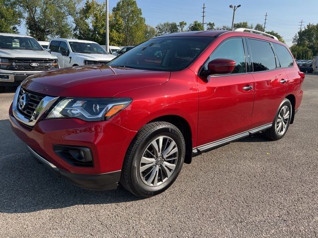 2017 Nissan Pathfinder SV