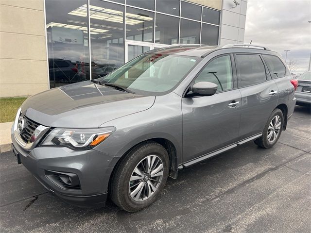 2017 Nissan Pathfinder SV