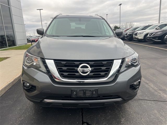 2017 Nissan Pathfinder SV