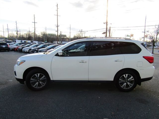 2017 Nissan Pathfinder SV