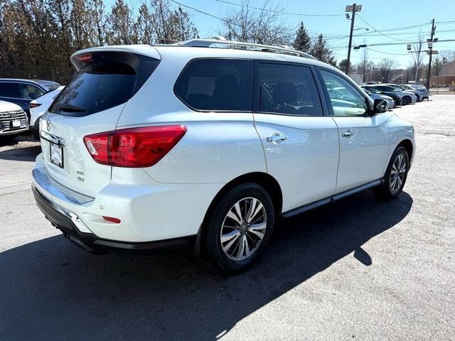 2017 Nissan Pathfinder SV