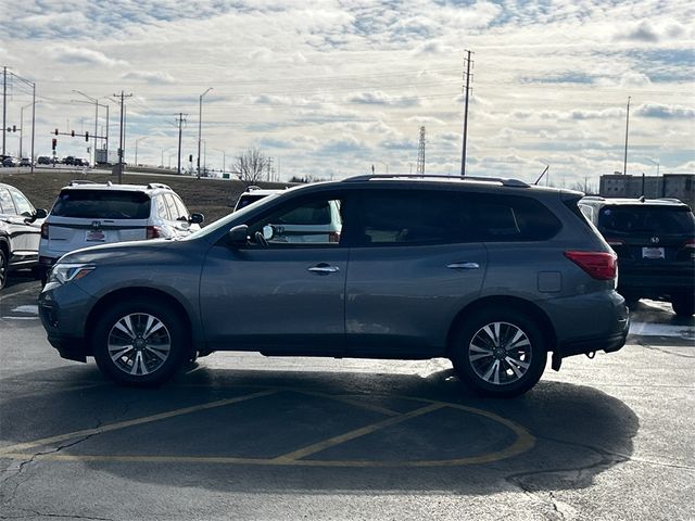 2017 Nissan Pathfinder SV