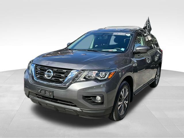 2017 Nissan Pathfinder SV