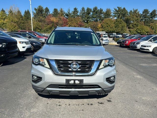 2017 Nissan Pathfinder SV