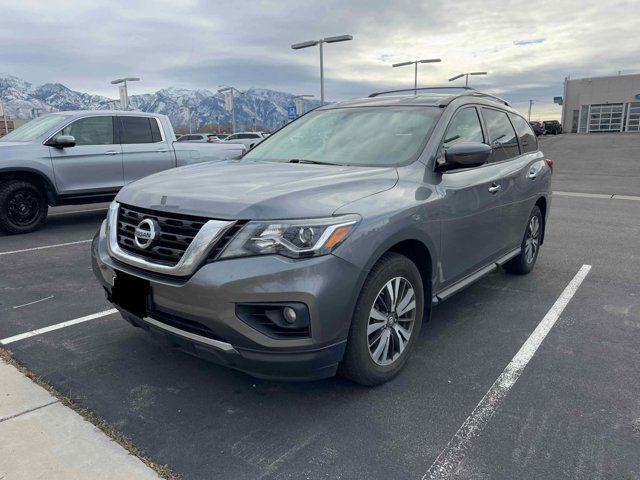 2017 Nissan Pathfinder SV