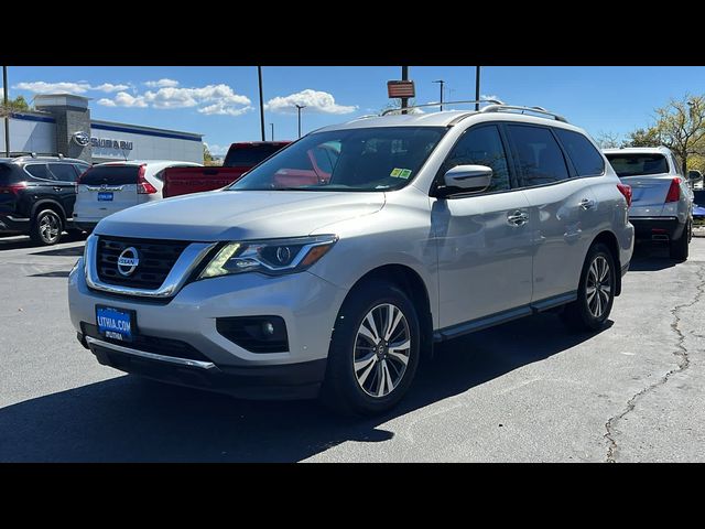 2017 Nissan Pathfinder SV