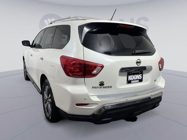 2017 Nissan Pathfinder SV