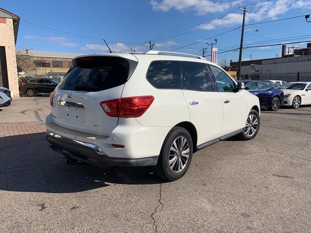 2017 Nissan Pathfinder SV